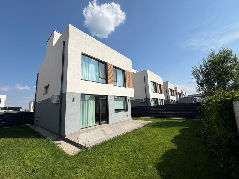 Tunari The Class Villas 3 casa 4 camere teren 300 mp