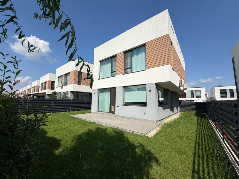 Tunari The Class Villas 3 casa 4 camere teren 300 mp